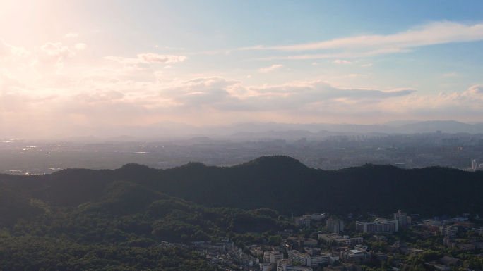 西湖群山