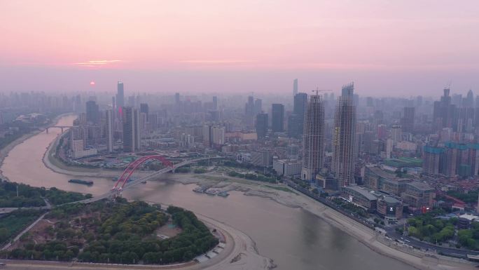 湖北武汉汉口江滩 夕阳日落晚霞 长江中游