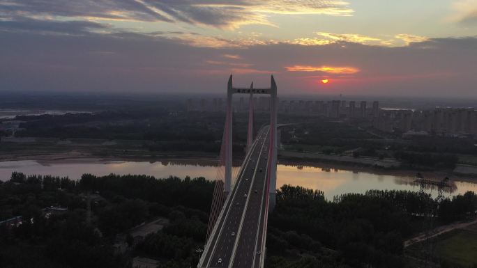 环绕拍摄济南齐河黄河大桥日落