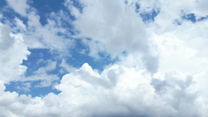 烈日当空 暴雨将至