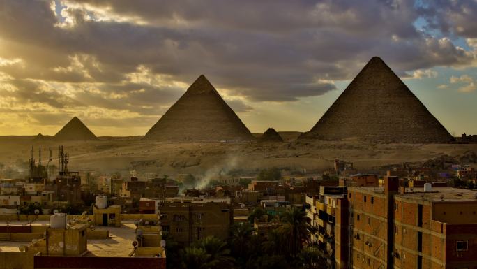 埃及吉萨：吉萨金字塔