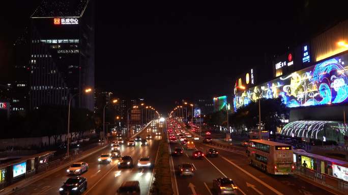北京富力广场夜景车流