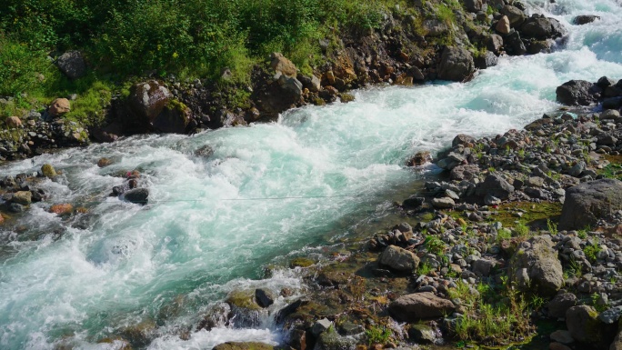 8k水流河流小溪小河流淌山泉水