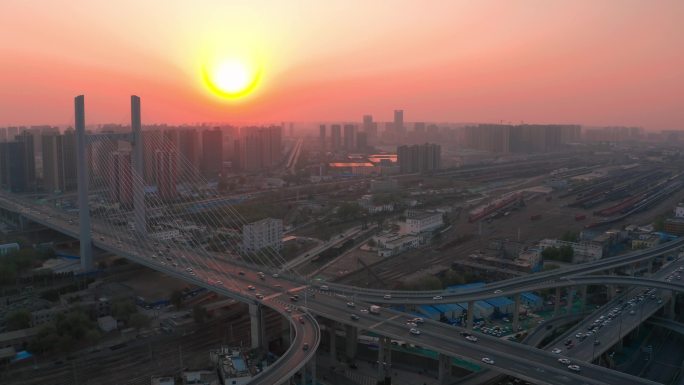 郑州铁路北站农业路大桥黄昏