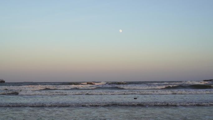 大海月亮海上明月海水海浪傍晚蓝色天空海滩