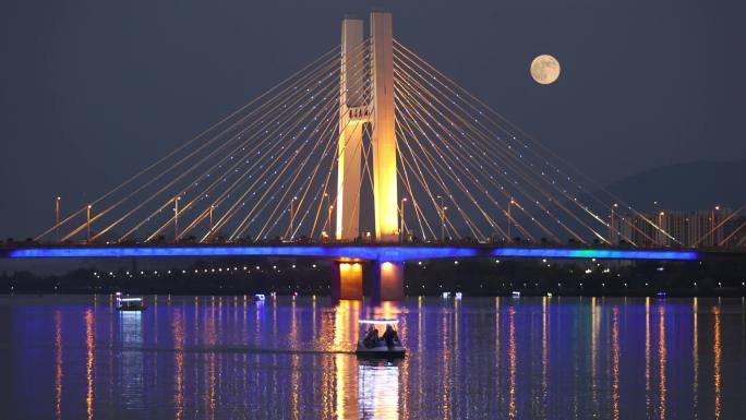 月亮城市夜景 中秋