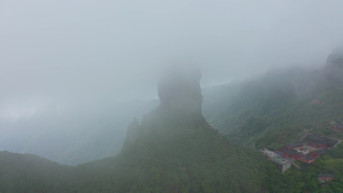 航拍贵州铜仁梵净山