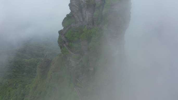 航拍贵州铜仁梵净山