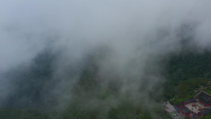 航拍贵州铜仁梵净山