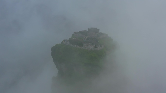 航拍贵州铜仁梵净山