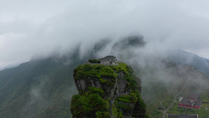 航拍贵州铜仁梵净山