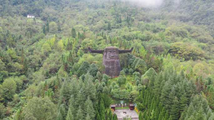 航拍神农架神农坛风光