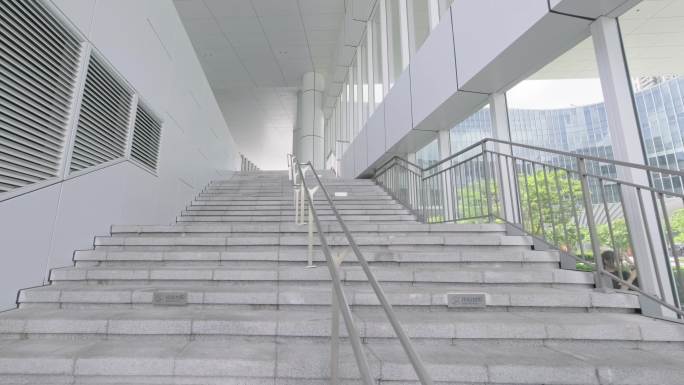 【4K正版】城市建筑内部楼梯台阶