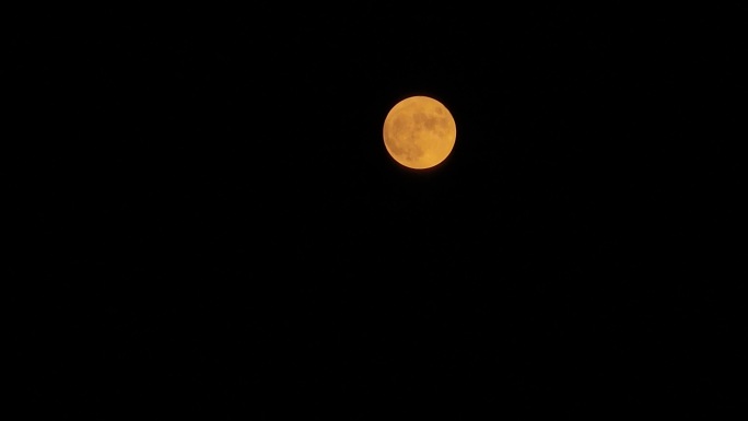 实拍中秋节月亮升起