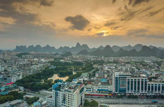 桂林城市中心日落航拍延时大气风光