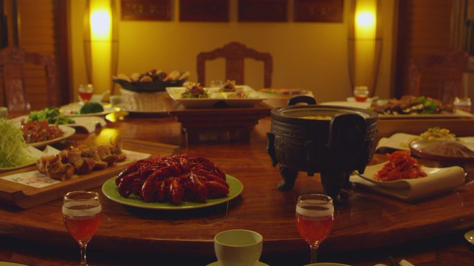 餐桌 美食 宴席 龙虾 中式