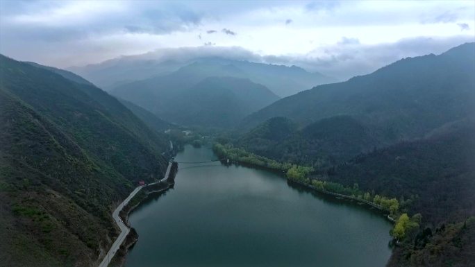 西安蓝田公路山河航拍4K风光