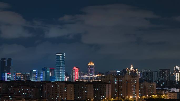 4k延时城市天际线夜景，云层变化云卷云舒