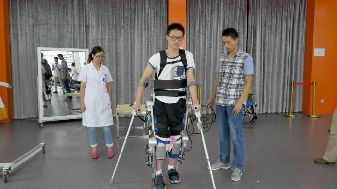 【4k】残疾人行走辅助系统