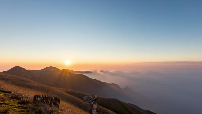 江西萍乡武功山山中云海日落延时