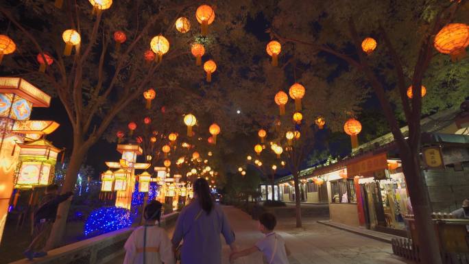 清明上河园夜景