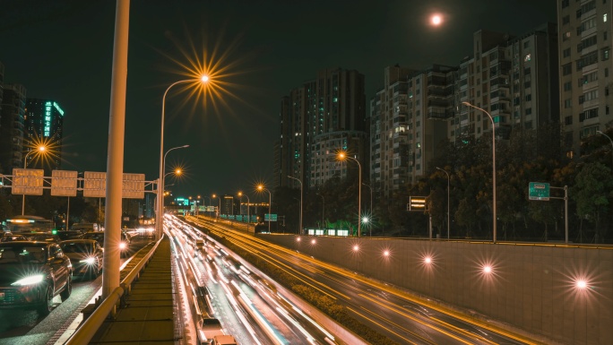 夜晚车轨延时