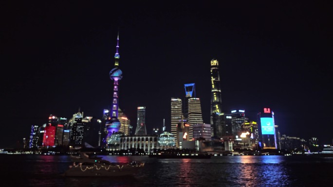 上海外滩东方明珠夜景实拍空境素材