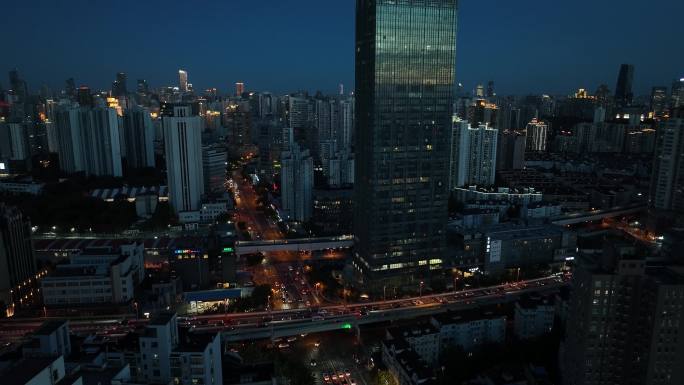 4K原素材-航拍上海道路交通上海长城大厦