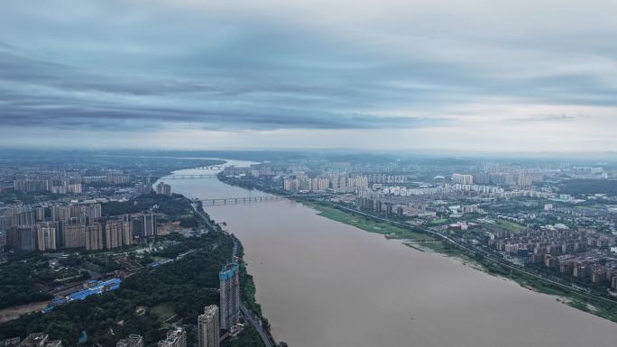 航拍湖南长沙湘江橘子洲清晨天际线