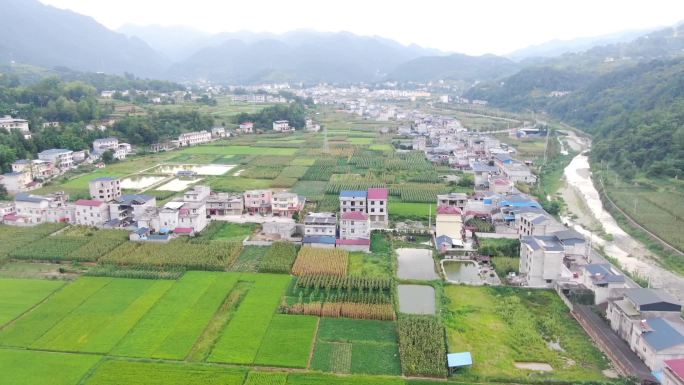 美丽新农村航拍  一起向未来