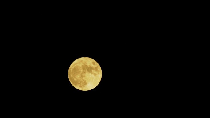 夜空一轮金色明月
