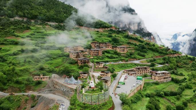 【4K】巴拉格宗巴拉村风景航拍