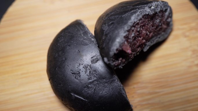 五黑桑葚紫米饼粗粮代餐零食健康