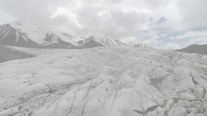 青海 果洛 玛沁 阿尼玛卿雪山 航拍