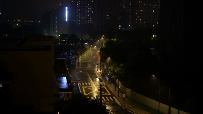 雨夜，大暴雨，台风来袭，强降雨