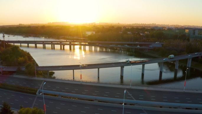 夕阳下的流亭桥