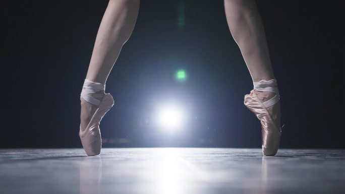 芭蕾舞脚尖脚步练习