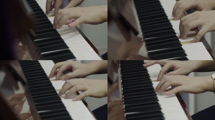 女生弹钢琴演奏