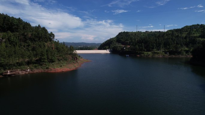 南溪汪家镇马而盐水库 湖面