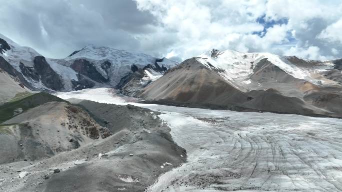 阿尼玛沁雪山 青海 雪山 航拍 冰川