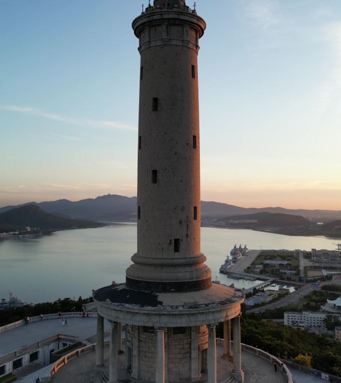 航拍 竖版 建筑  落日 军港