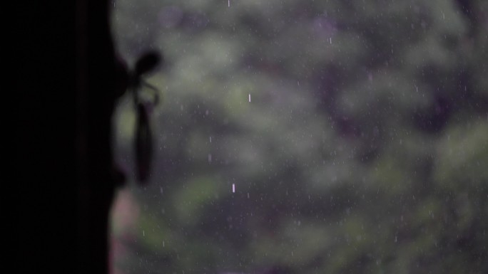 烟雨江南老房子木门铁环雨水春雨秋雨国风