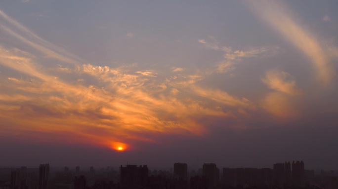 落日余晖傍晚夕阳西下晚霞太阳云彩