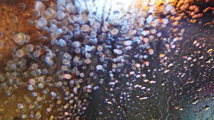 雨天玻璃水珠