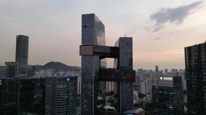 深圳南山腾讯滨海大厦夜景航拍