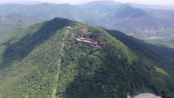 泉州山峰仙公山景区航拍山顶风景森林山脉