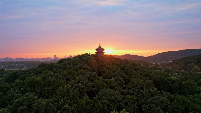 航拍杭州西湖雷峰塔日出美景