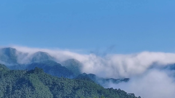 原创白云仙气龙脉十万大山