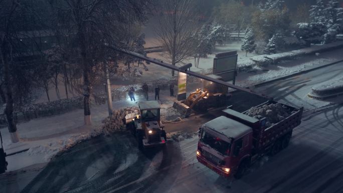 大雪 除雪 环卫工人