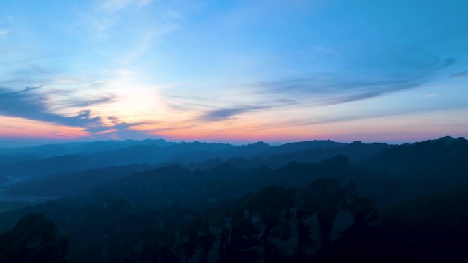 4K航拍张家界武陵山脉山区晨曦日出合集2